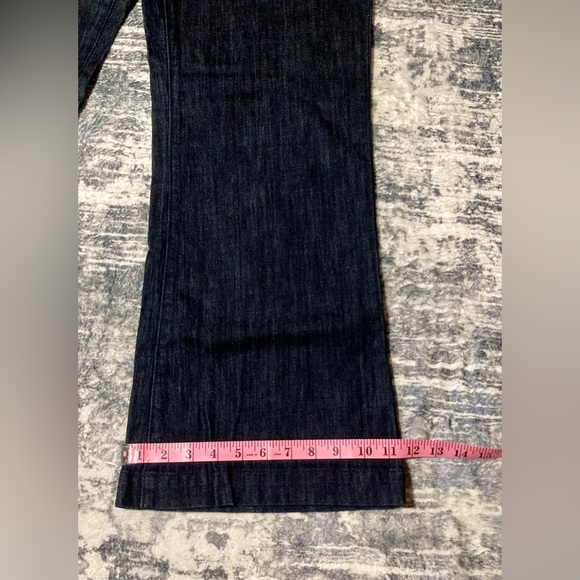 Old Navy Women's Flirt Jeans - Picture 9 of 9